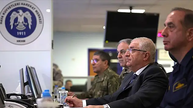 Milli Savunma Bakanı Güler: Dün gece 13, bugün 12 bölücü terör örgütü mensubu etkisiz hale getirildi
