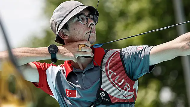 Milli sporcu Mete Gazoz, Avrupa Okçuluk Şampiyonası'nda bronz madalya kazandı
