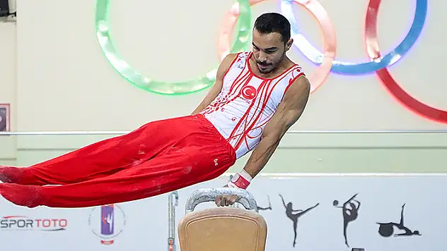 Milli sporcu Önder, Artistik Cimnastik Dünya Challenge Kupası'nda altın madalya kazandı
