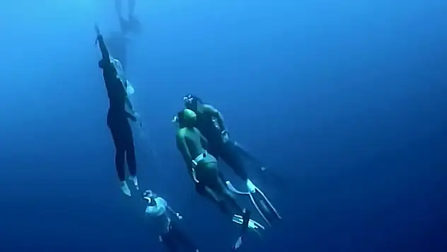 Milli sporcu Şahika Ercümen, Hatay'da dünya rekoru kırdı

