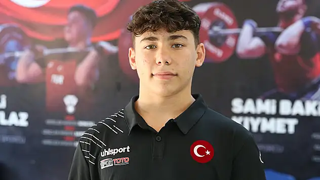 Milli takım seçmelerinde kolu kırılan genç halterci, pes etmeyerek başarıya ulaştı
