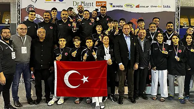 Milli tekvandocular, Balkan Şampiyonası'nda 23'ü altın 59 madalya kazandı
