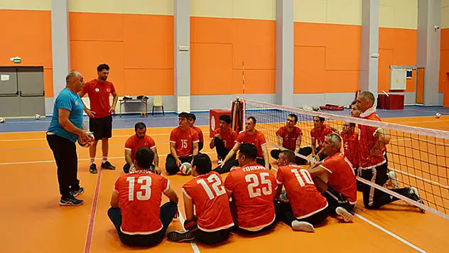 Milli voleybolcular A ve B Grubu'nda