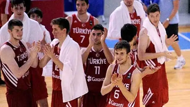 Milliler, Abdi İpekçi'de sahne alacak