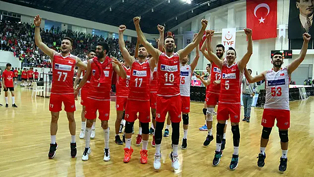 Milliler 'Altın Ligi'ne iyi başladı 
