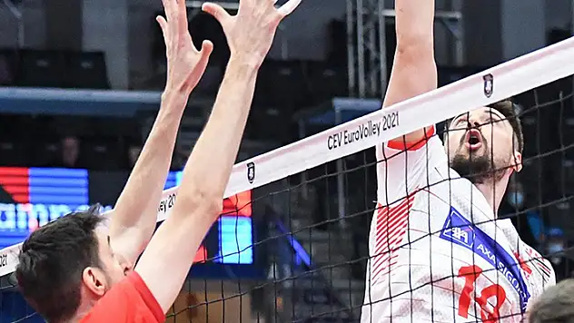 Milliler, Avrupa Erkekler Voleybol Şampiyonasına galibiyetle başladı
