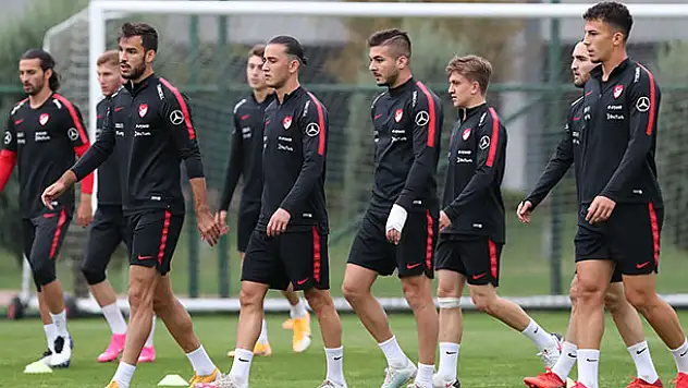 Milliler İngiltere virajında