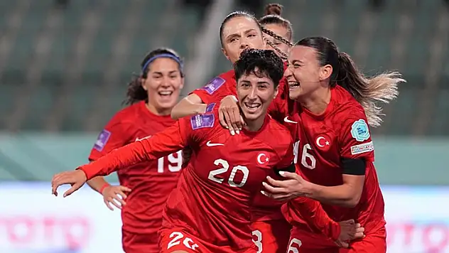 Milliler İstanbul'da sahaya çıkacak