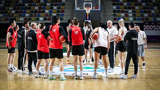 Milliler İstanbul'da toplanacak
