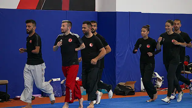 MİLLİLER, PARİS 2024'E KONYA'DA HAZIRLANIYOR