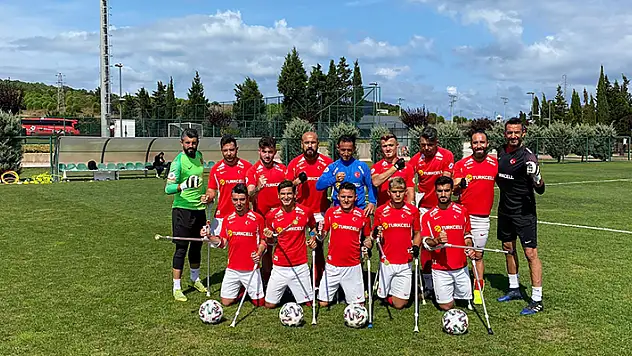 Milliler şampiyonayı bekliyor 