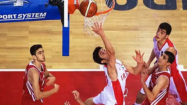 Milliler yarı finalde