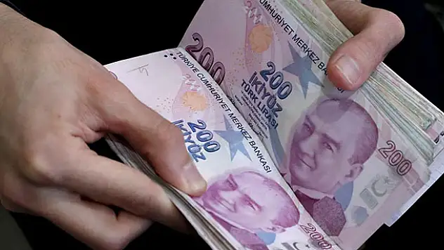 Milyonlarca kişi bekliyor: İşte olası asgari ücret zamları