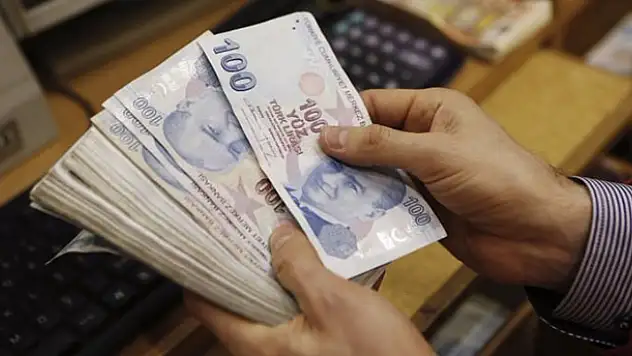 Milyonlarca kişiye 15 yılda emekli olma imkanı!