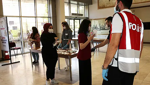 Milyonlarca öğrencinin katıldığı YKS 2021 maratonu sona erdi 