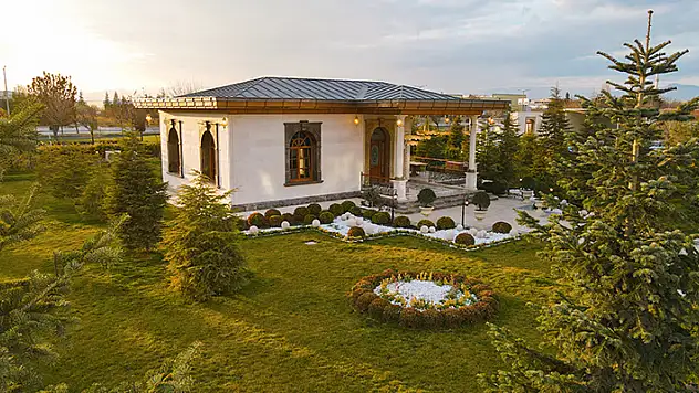 Mimar Sinan'dan esinlenilerek inşa edilen 'taş bina' depreme dayanıklılık testini geçti
