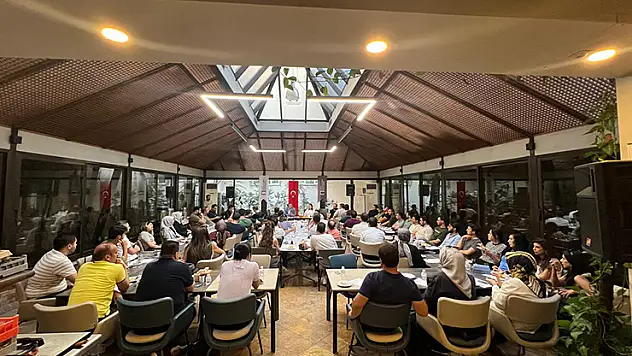 Mimarlar Odasında ruhsat süreçleri konuşuldu