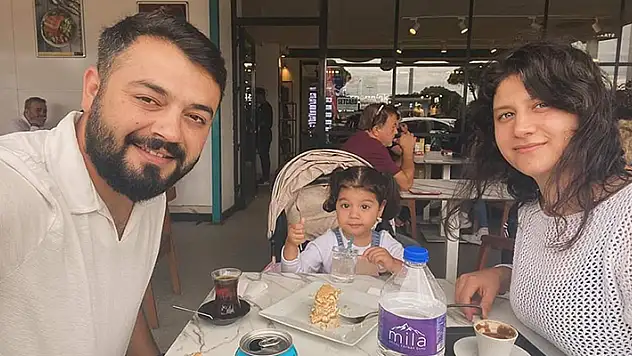 Minibüs ile taksi çarpıştı 3 yaşındaki Eylül Mavi öldü, 5 yaralı
