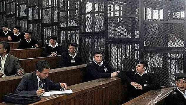 Mısır'da 379 darbe karşıtı mahkemeye sevk edildi