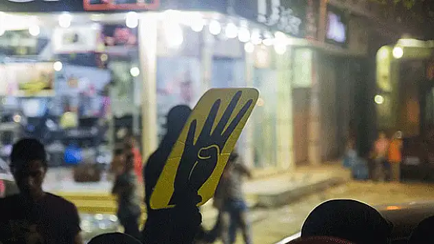 Mısır'da darbe karşıtı gösteriler