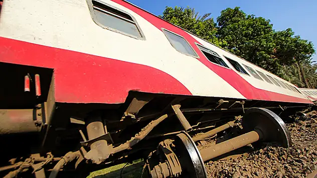 Mısır'da tren kazası: 8 ölü, 100'den fazla yaralı