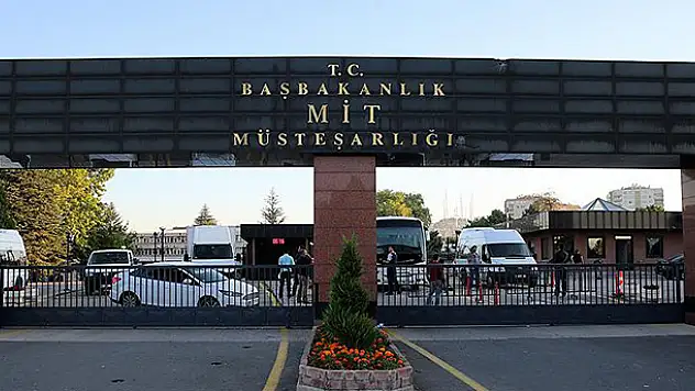MİT'e darbe ihbarını bir 'er' de vermiş