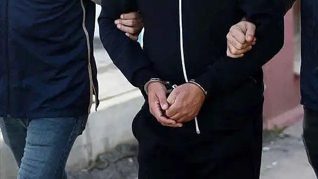 MİT ve Emniyet'in ortak operasyonuyla 4 DHKP-C'li terörist İstanbul'da yakalandı