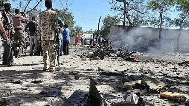 Mogadişu'da bomba yüklü araçla saldırı