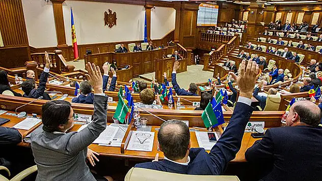 Moldova'da hükümet düştü