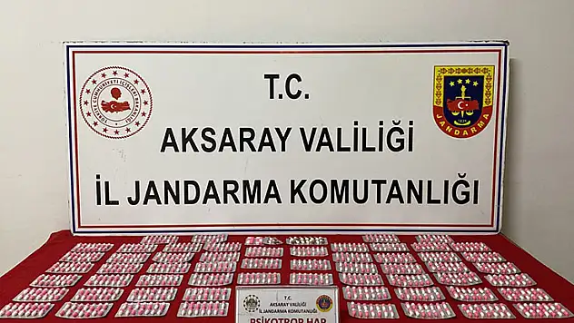 Aksaray'da montların astarından uyuşturucu hap çıktı