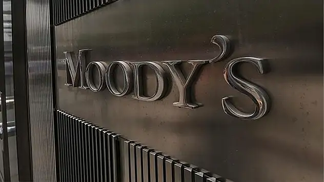 Moody's, Türk bankalarının görünümünü negatiften durağana çevirdi
