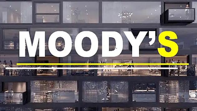 Moody's Türk bankalarının notunu indirdi