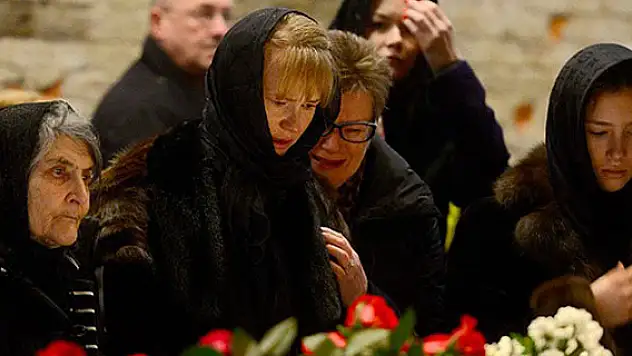 Moskova'da Nemtsov'a veda töreni düzenlendi