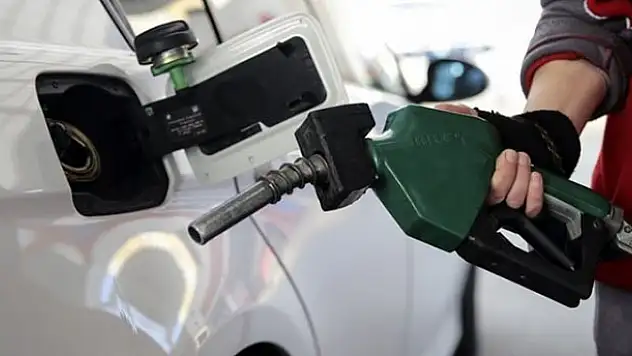 Motorin ve benzine indirim geliyor!