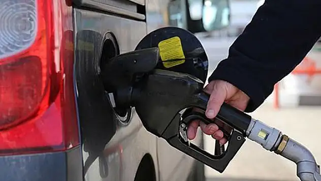 Motorinde 4 kuruşluk fiyat artışı