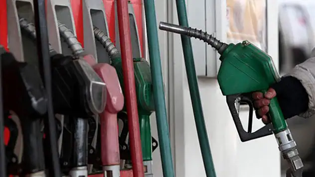 Motorinde 7 kuruşluk indirim yapıldı