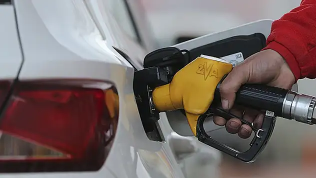 Motorine 23 kuruş zam geliyor

