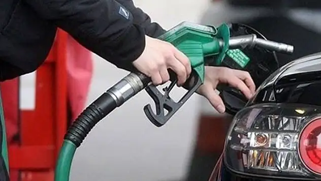 Motorine beklenen indirim geldi! Benzinde de düşüş bekleniyor