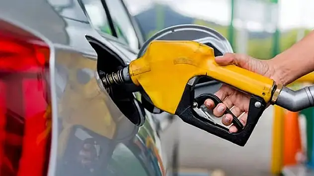 Motorine bir zam daha: 30 TL'yi geçecek