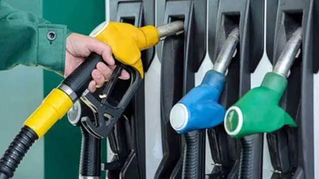 Motorine gelen 1,80 TL'lik zammın ardından bir zam da benzine!