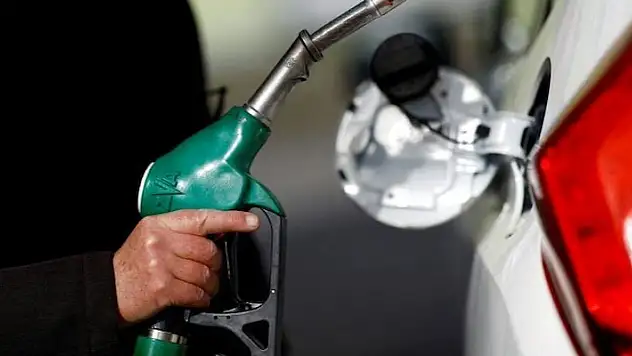 Motorine indirim geldi! İşte güncel akaryakıt fiyatları 