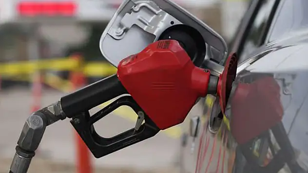 Motorine şimdi de 1.14 TL zam geliyor! Bu gece fiyatlar yükselecek!