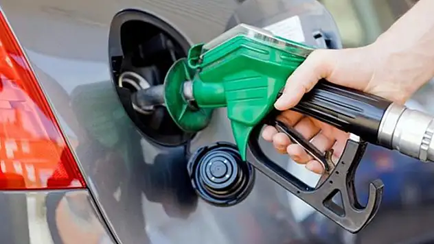 Motorine yeni zam geliyor! 40 lirayı bulacak! 16 Ekim 2023 akaryakıt güncel fiyatları...
