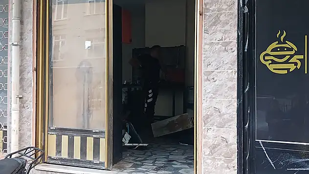 Motosiklet tamirhanesi süsü verilen uyuşturucu imalathanesine operasyon
