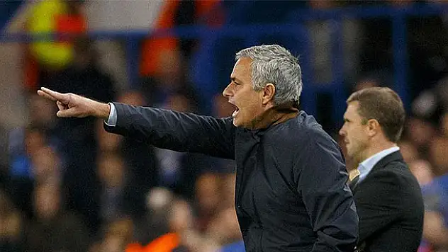Mourinho teklif bekliyor