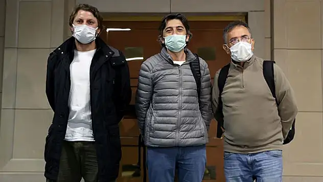 Mozart gemisine düzenlenen baskından kurtulan 3 Türk denizci Türkiye'ye getirildi
