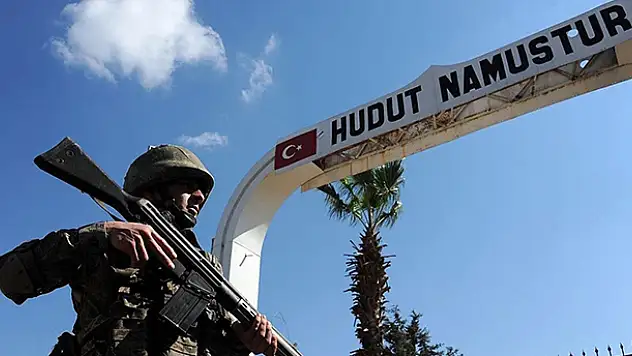 MSB: 1'i DEAŞ, 6'sı FETÖ mensubu 23 kişi yakalandı