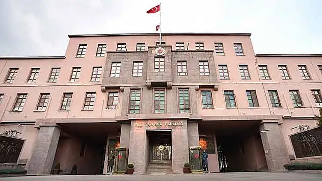 MSB: 6 F-16 savaş uçağı ve hava savunma sistemleri KKTC'ye konuşlandırıldı