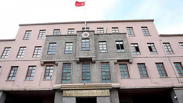 MSB: Barış Pınarı bölgesine taciz ateşi açan 2 PKK/YPG'li terörist etkisiz hale getirildi