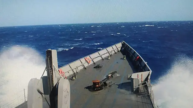 MSB: Doğu Akdeniz'de içerisinde 45 kişinin bulunduğu tekne battı
